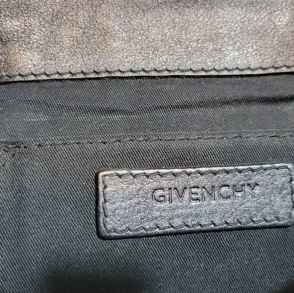 NIB AUTHENTIC GIVENCHY MINI CLARABELLA WRISTLET POUCH IN GUN METAL SILVER - Picture 8 of 17